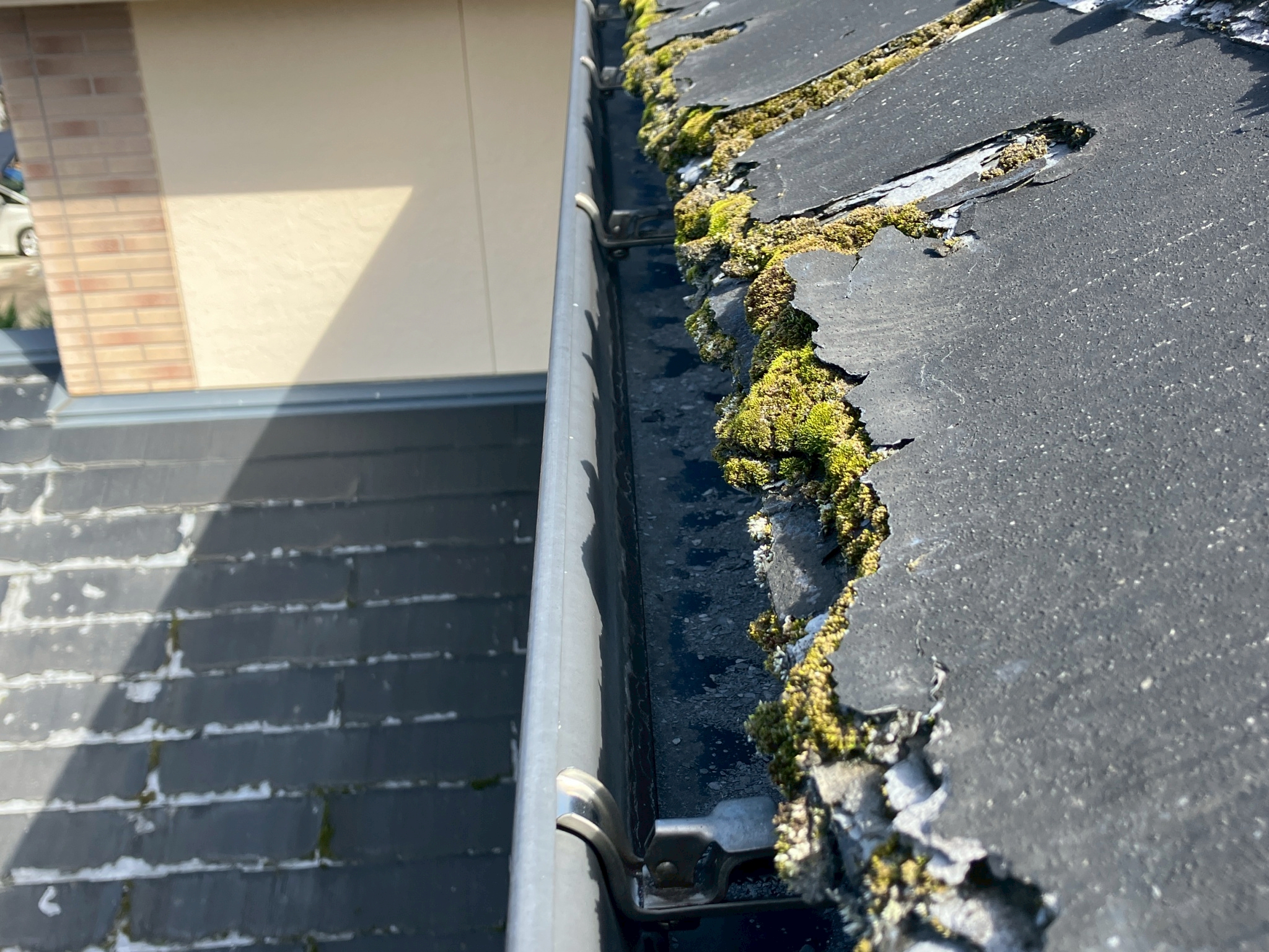 パミール屋根の端部